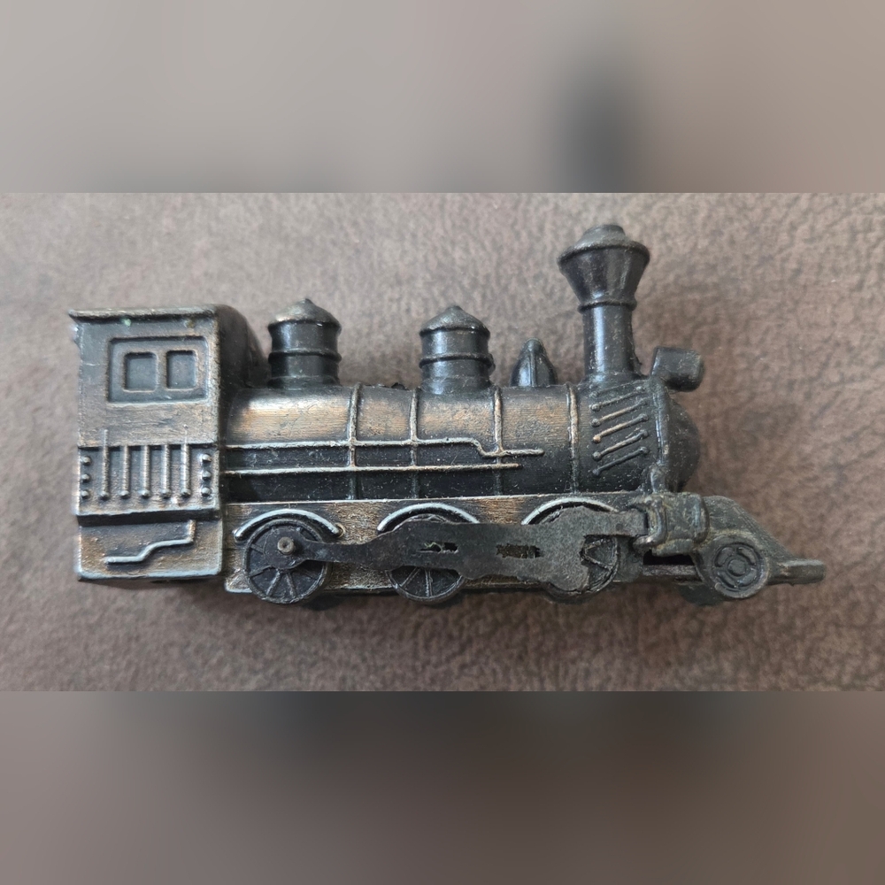 Vintage Die Cast Metal Tain Pencil Sharpener in Orig. Box. - Hong Kong